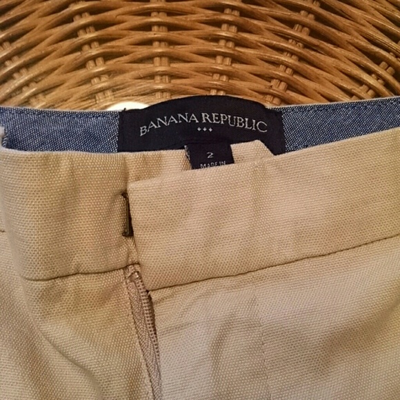 NWT! Banana republic khaki tailored short 2 - Picture 4 of 4
